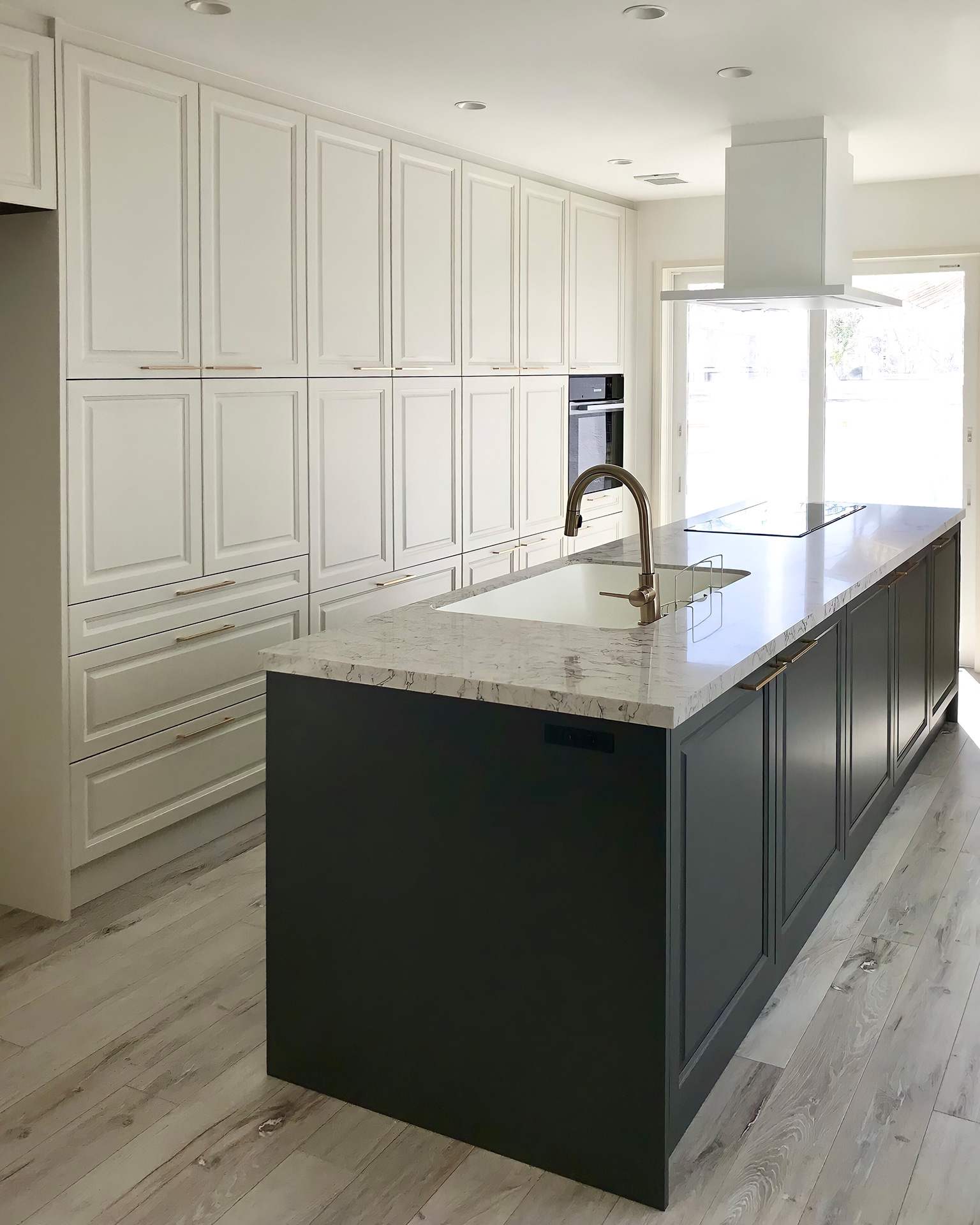 ドラマのようなキッチン空間