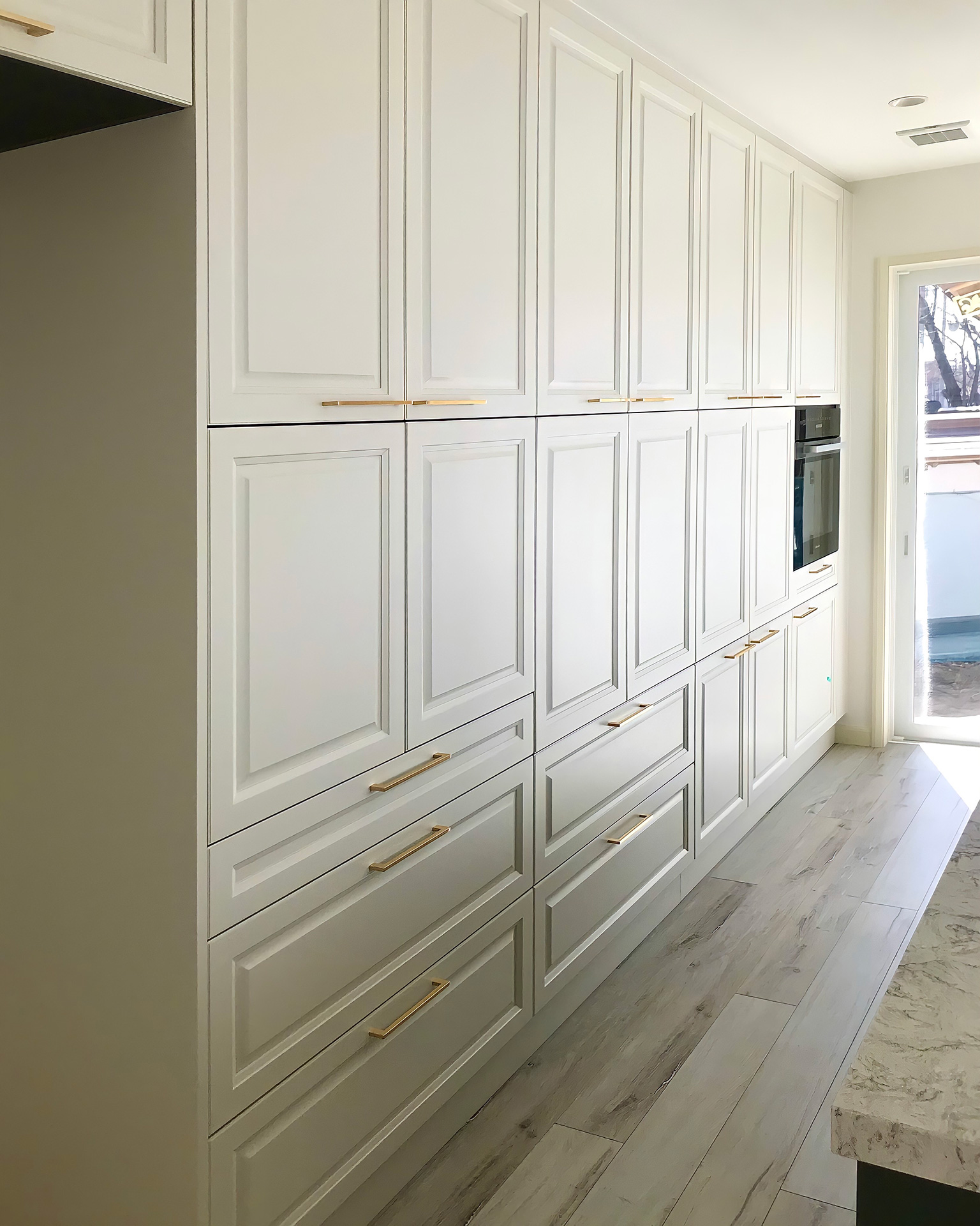 写真:ドラマのようなキッチン空間