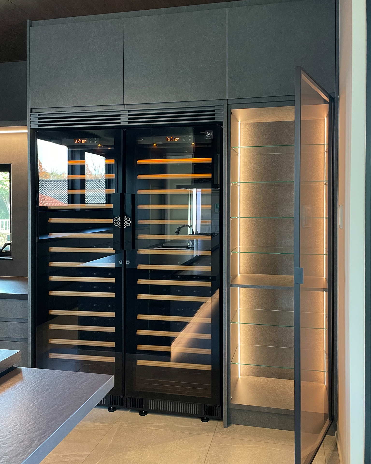 写真:緑と食と集いを楽しむ、贅沢な時間