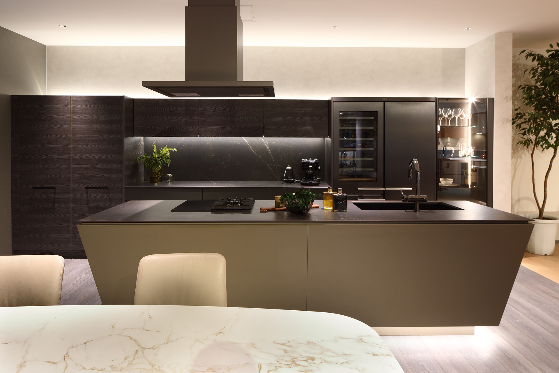 写真:オーダーキッチンが生み出す造形美