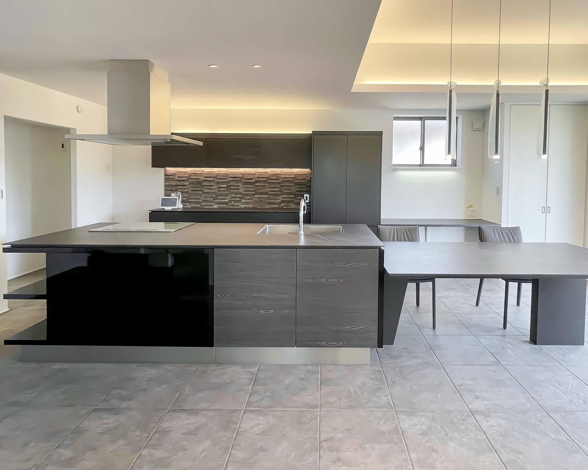 写真:素材が映えるイタリアモダン