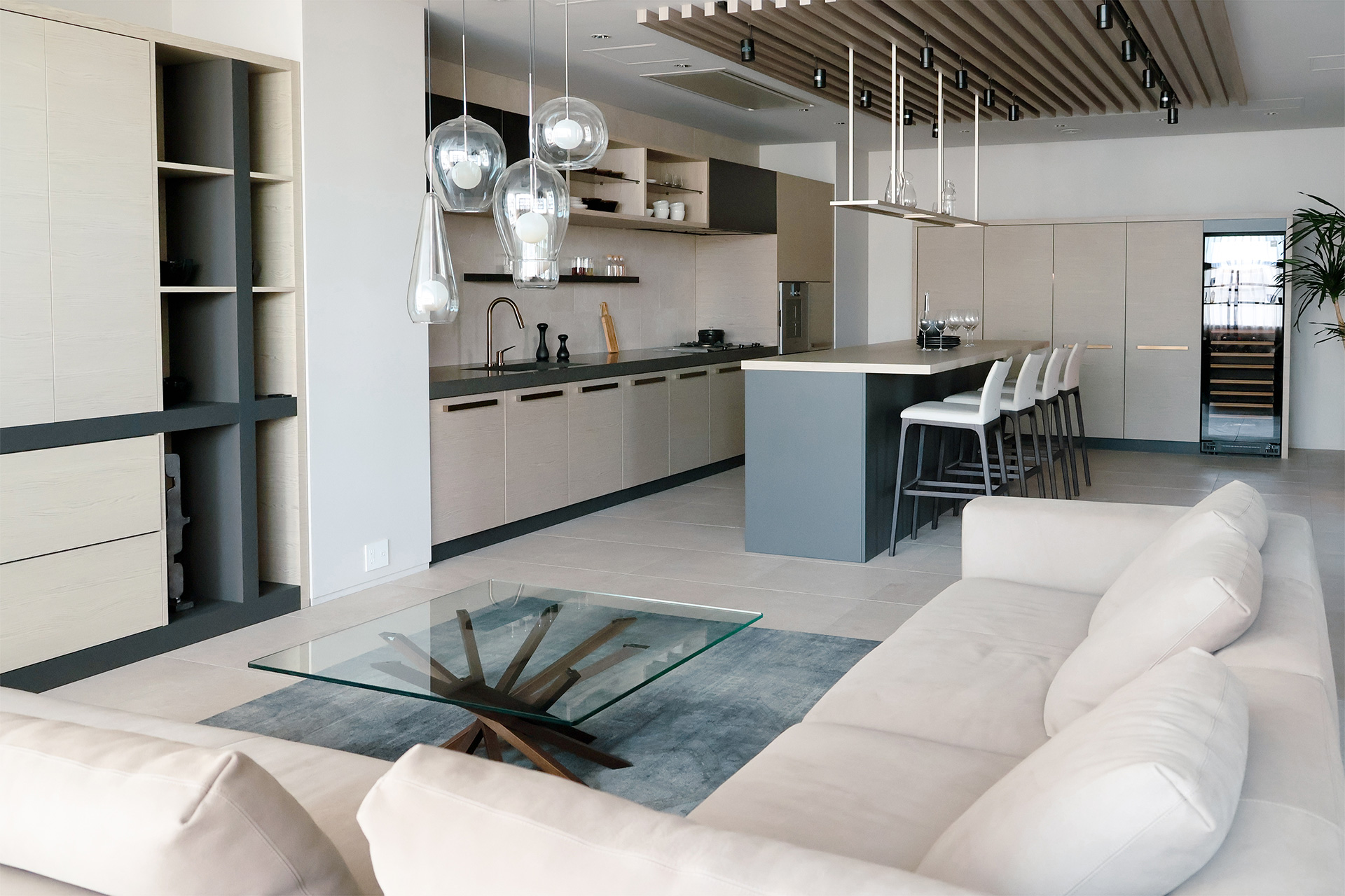 写真:ラグジュアリーなリゾートスタイル