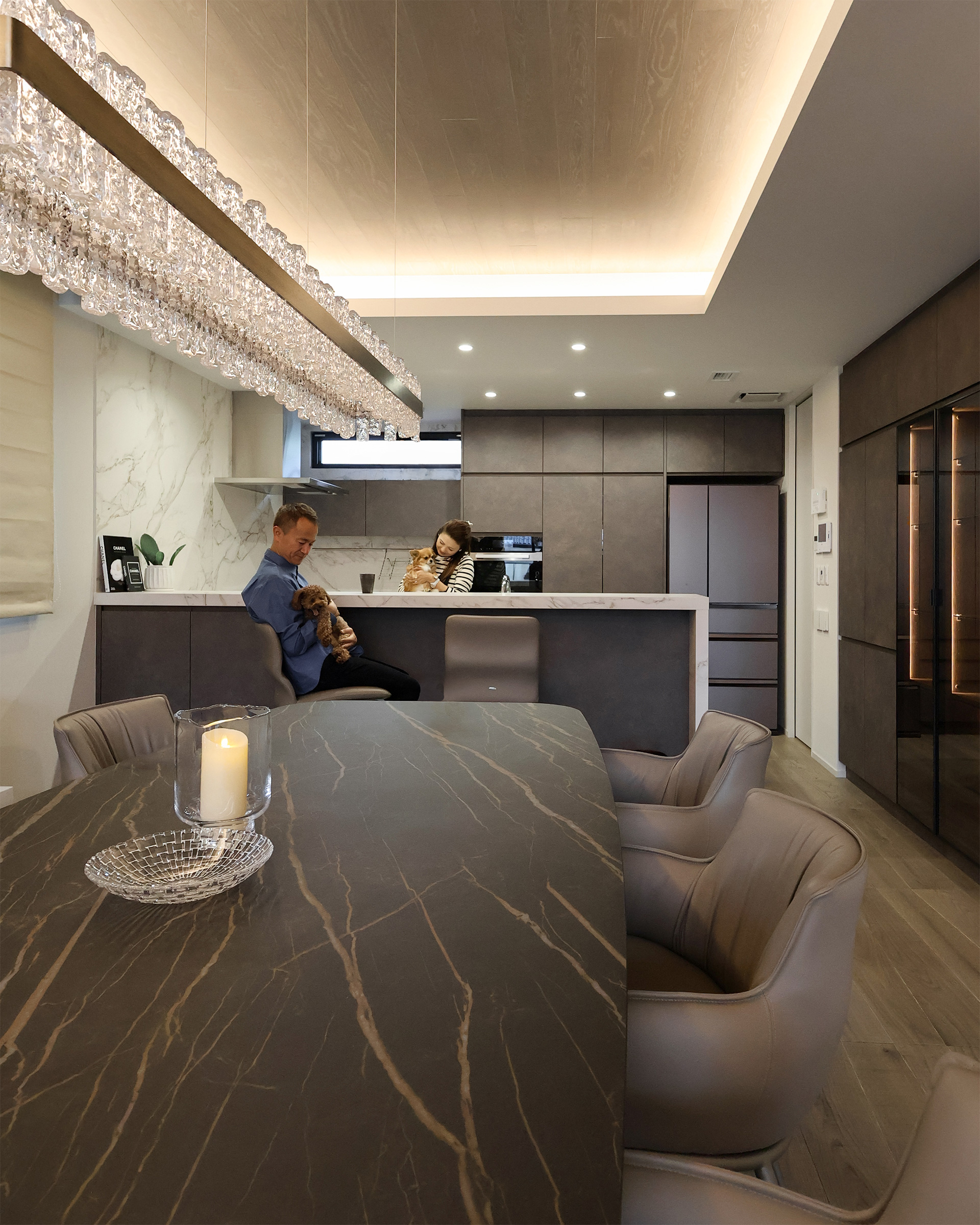 グレージュで織りなすイタリアモダン