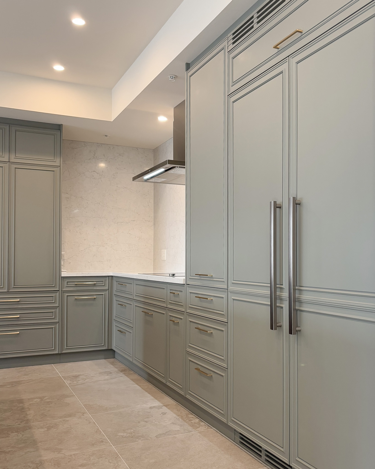 写真:美しいカラーバランスの絵になるキッチン