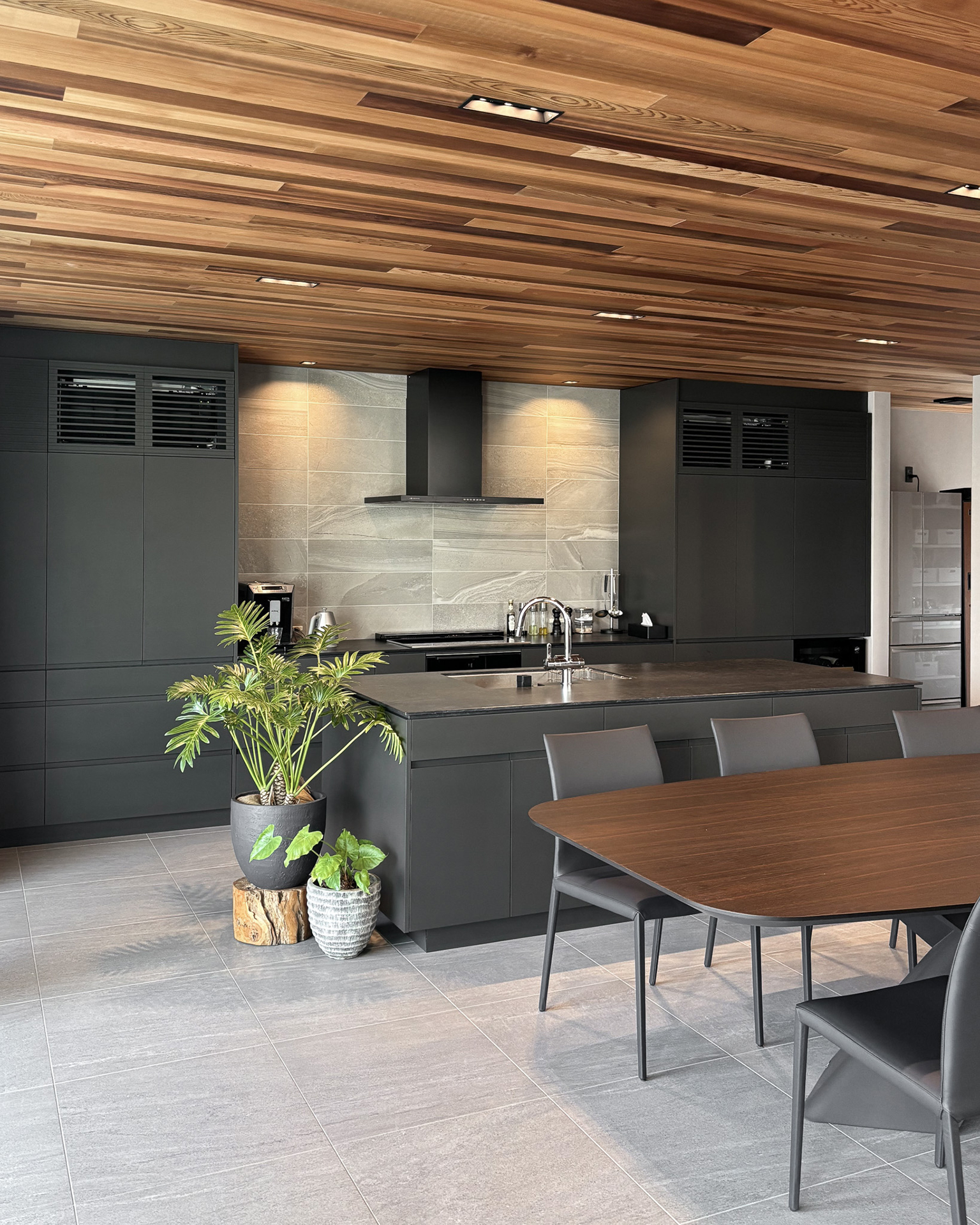 写真:全てが調和する完成されたインテリア