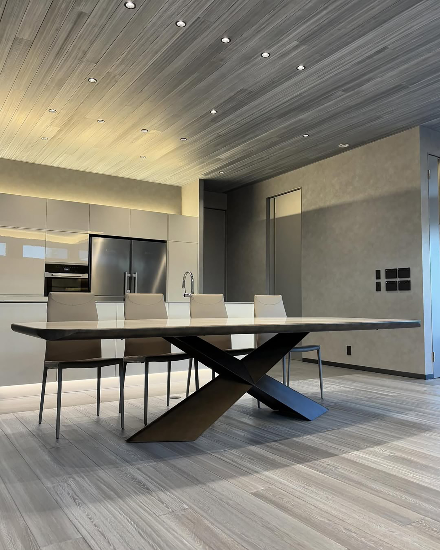 写真:上品で艶やかなトータルコーディネート