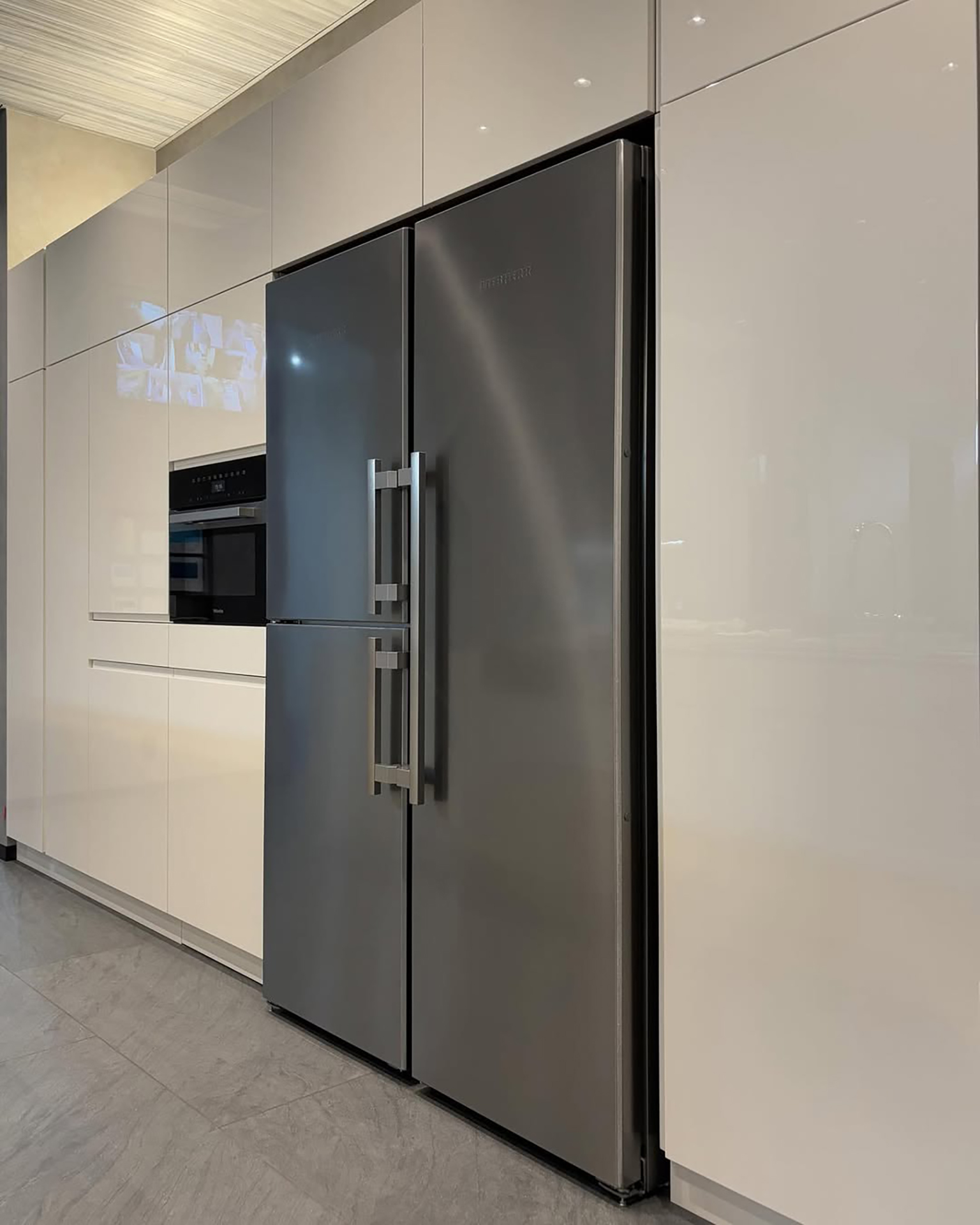 写真:上品で艶やかなトータルコーディネート