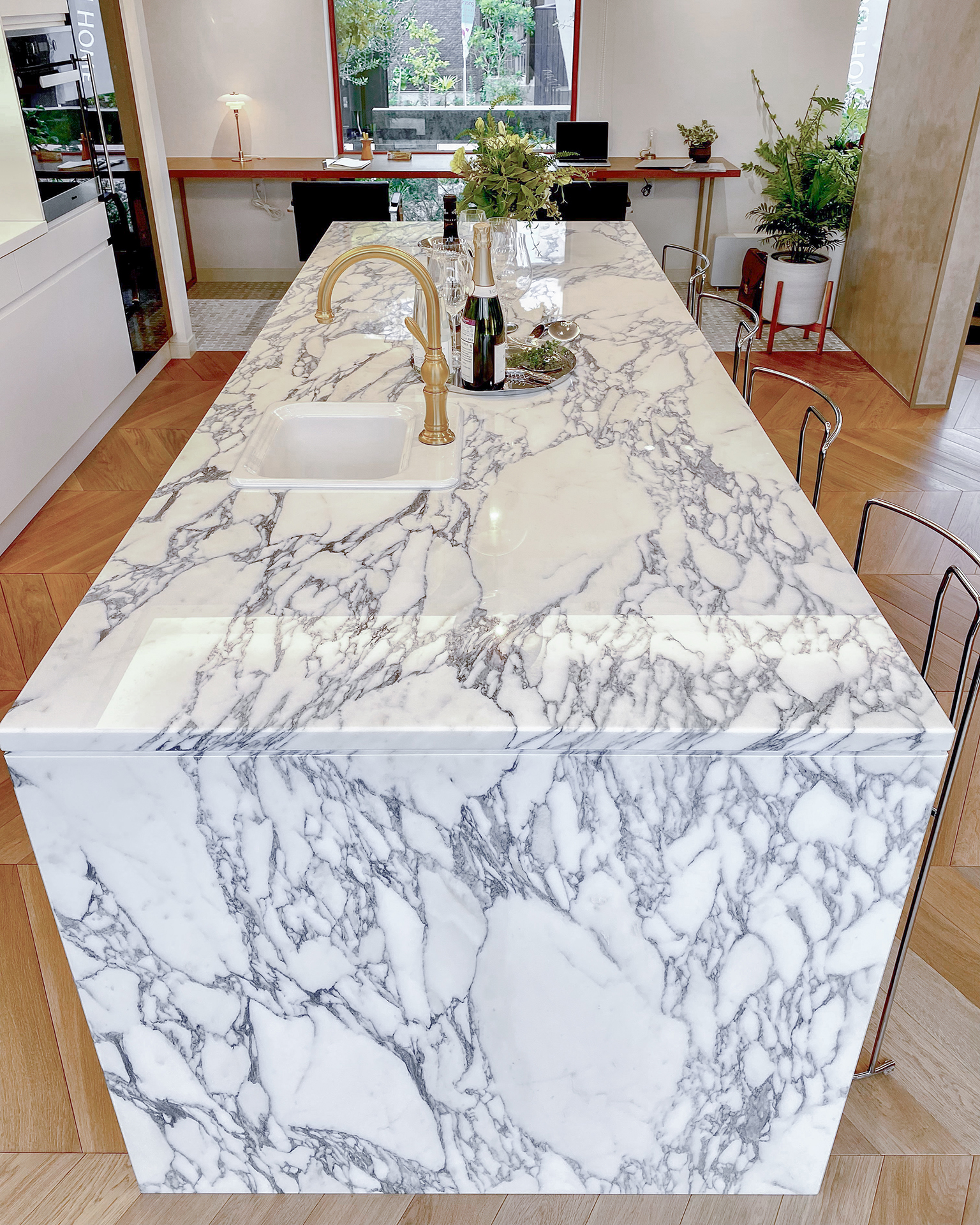 写真：華やかなおもてなしの空間