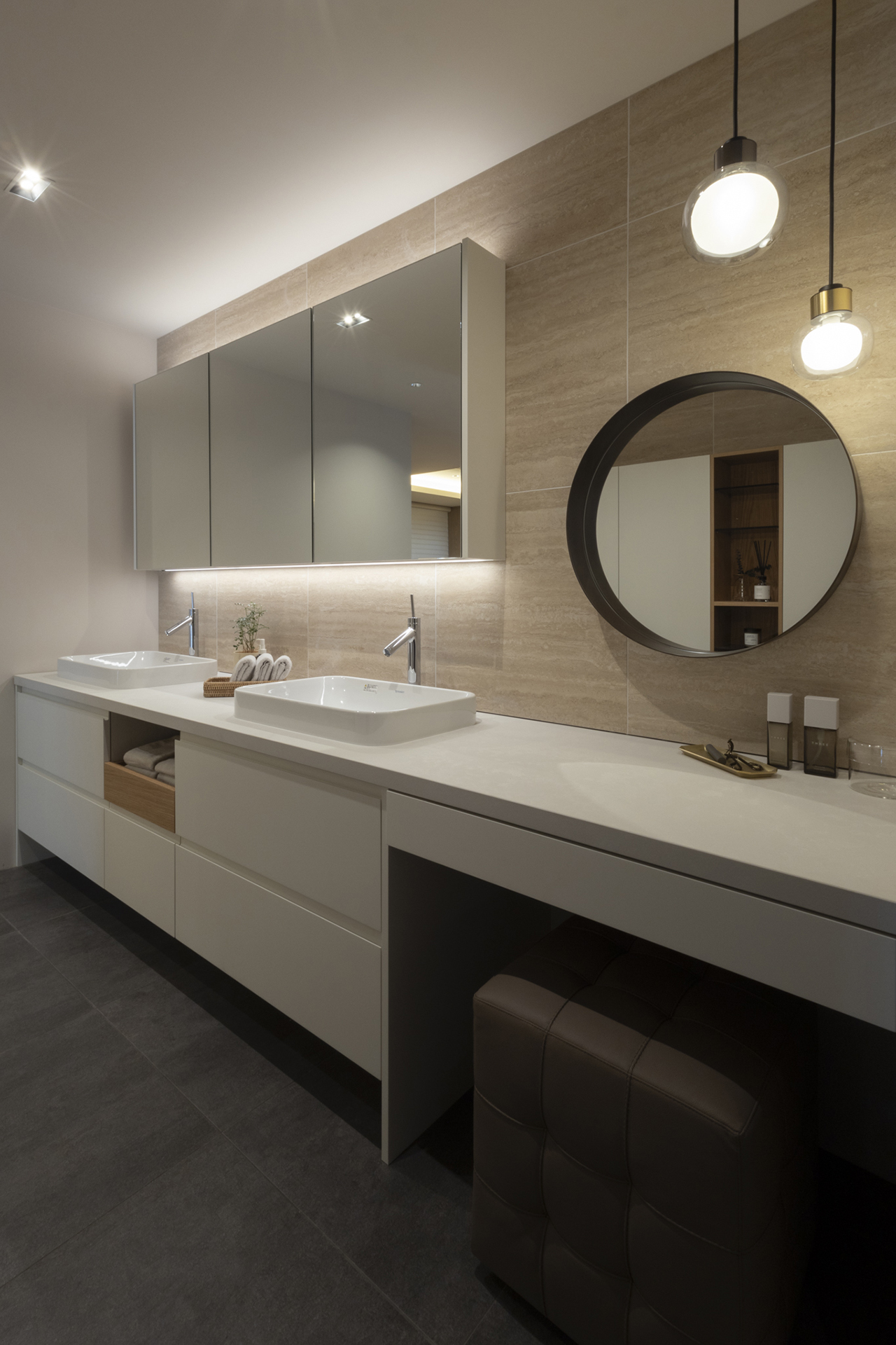 写真:毎日を豊かにするゆとりの洗面空間