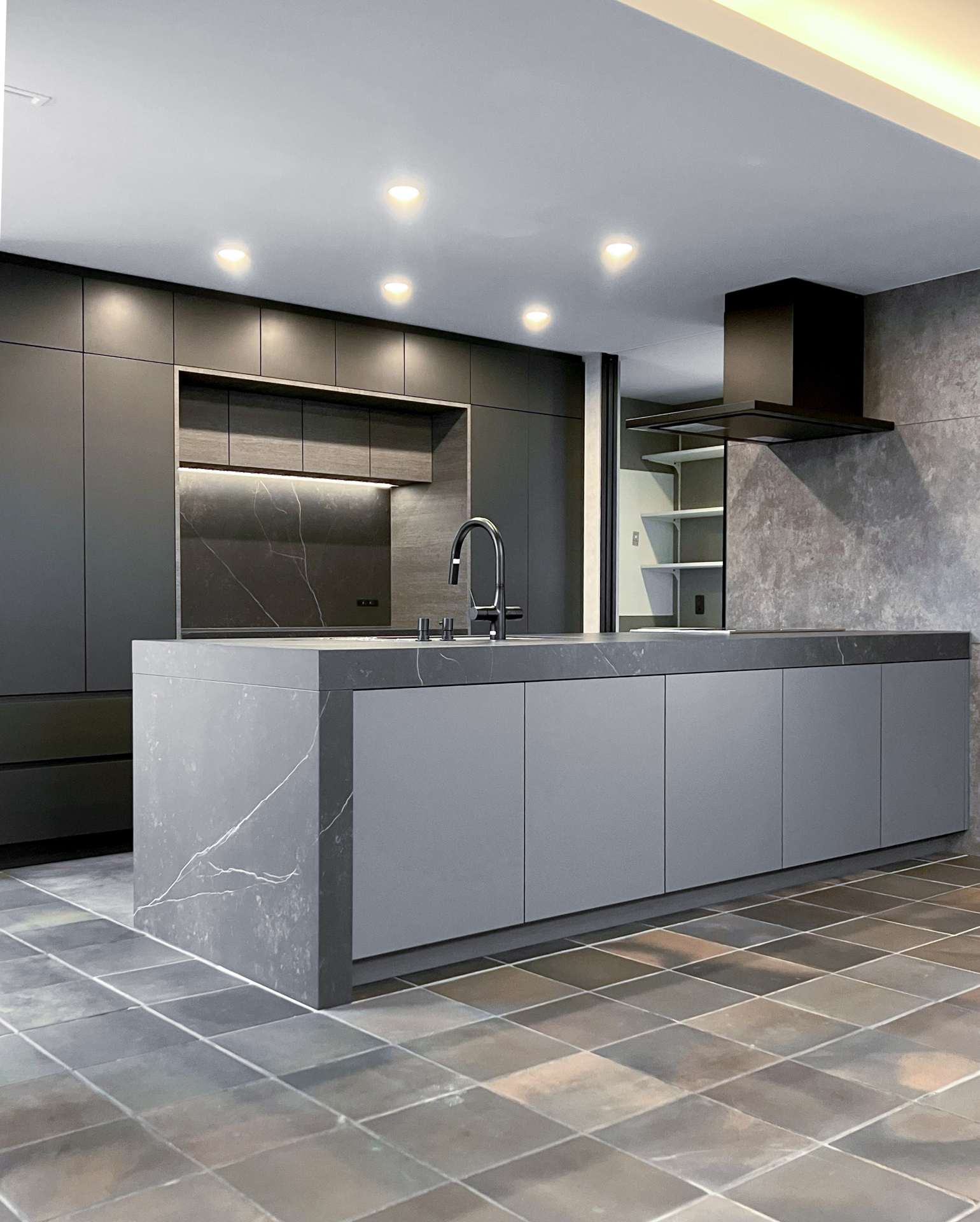 濃淡を楽しむグレーインテリア