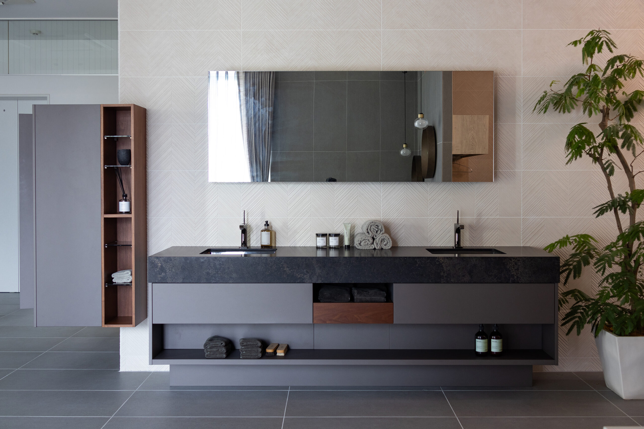 写真：洗練されたホテルライク洗面