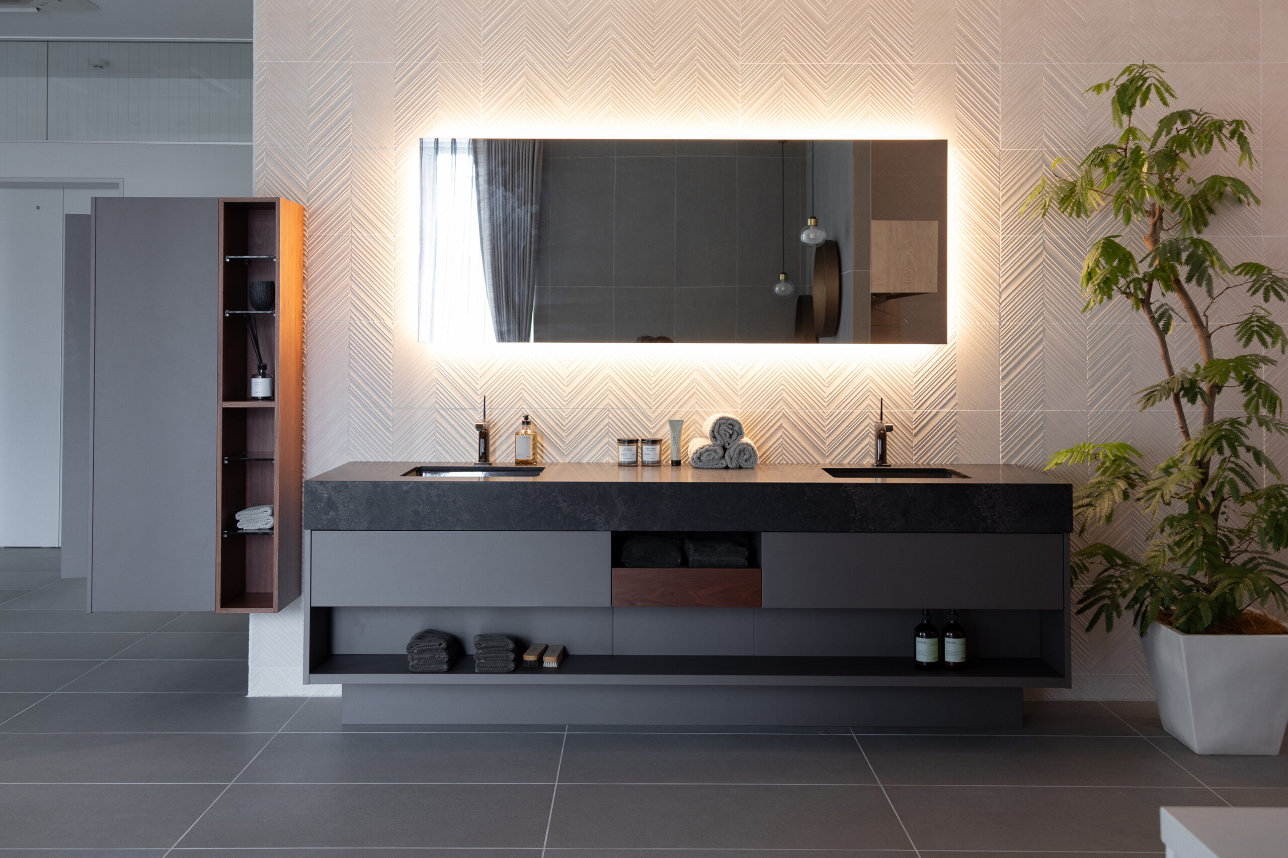 写真：洗練されたホテルライク洗面