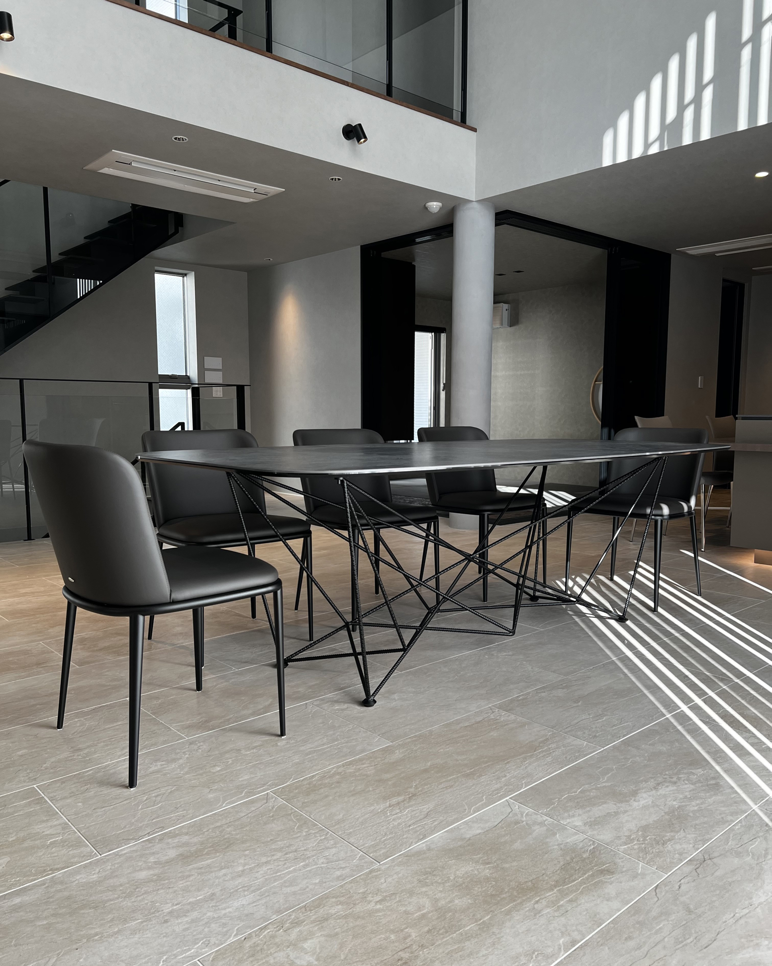 写真:キッチンが中心の上質な暮らし