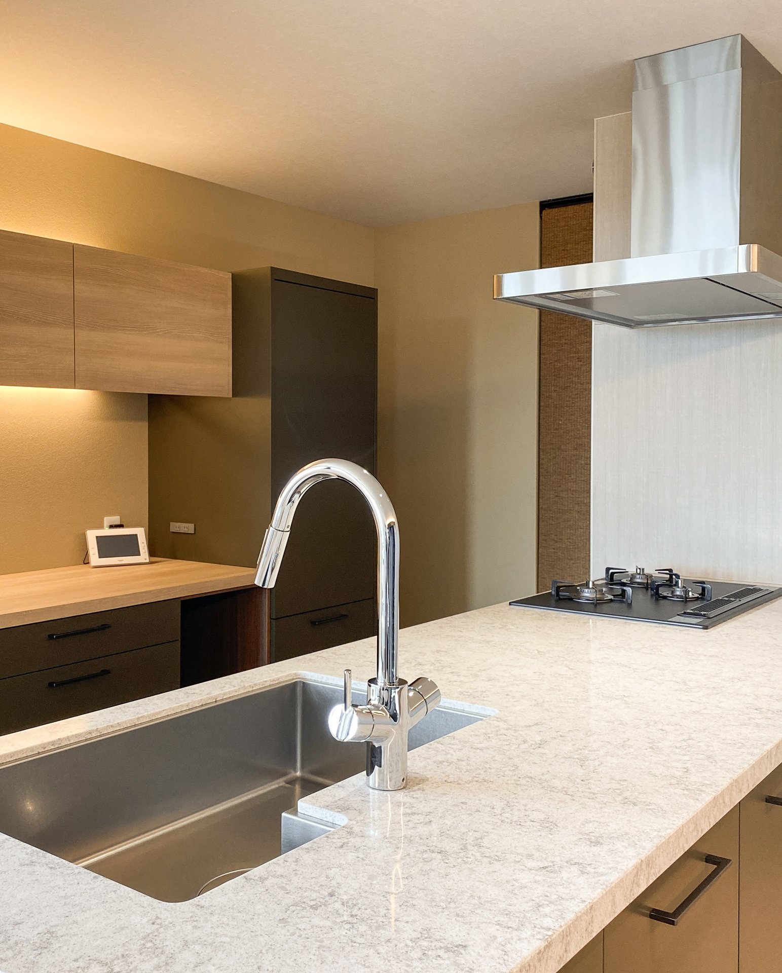 写真:居心地の良い和モダンキッチン