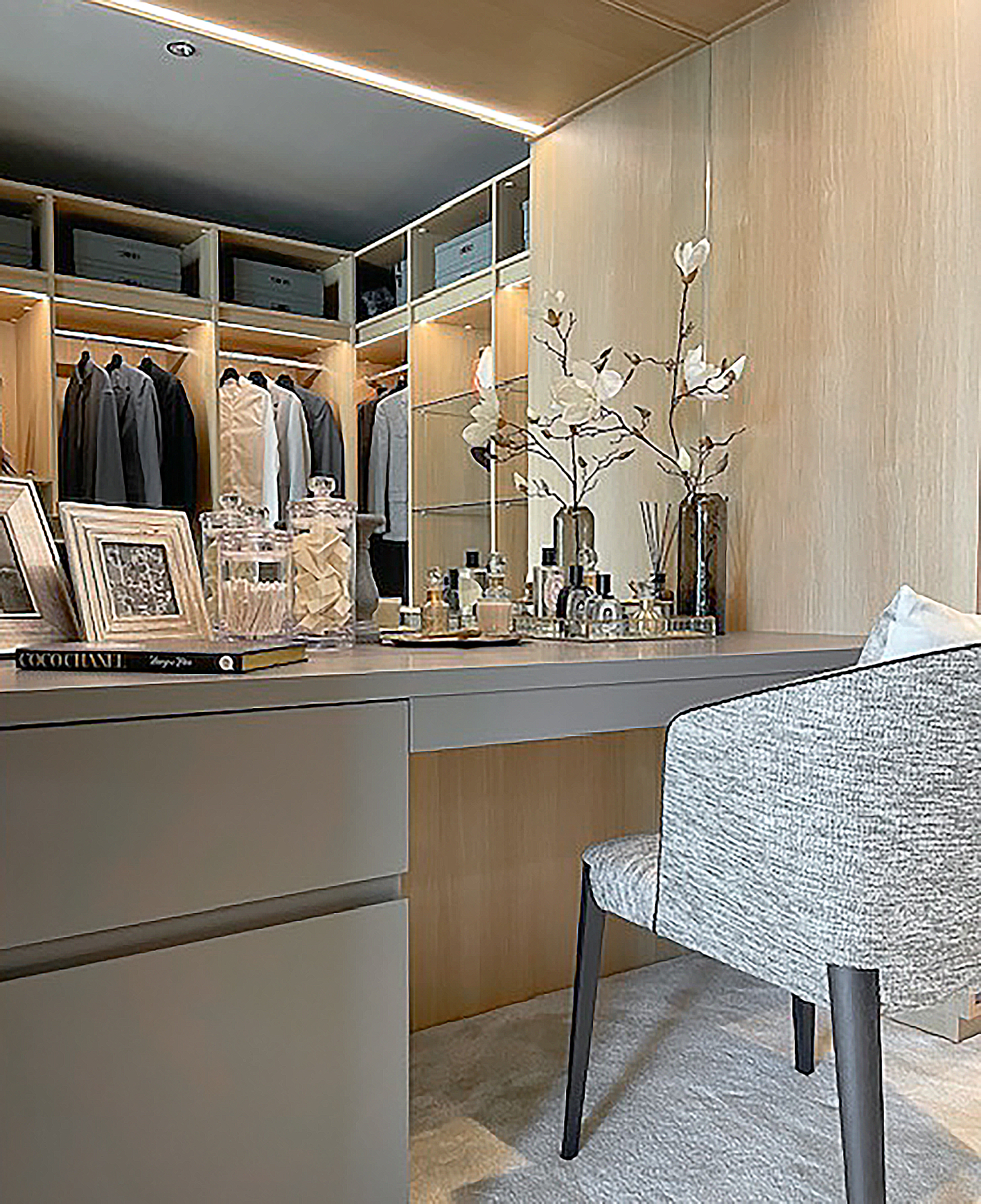 写真：お気に入りに囲まれるプライベート空間