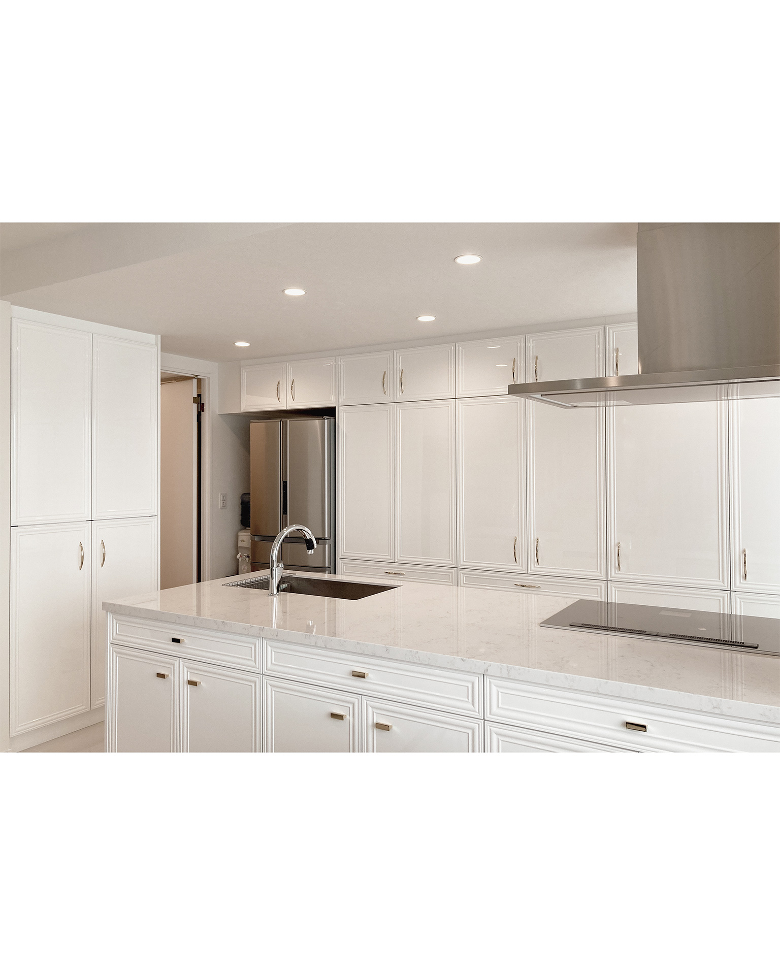 写真:框扉で設えた、正統派な美しさ