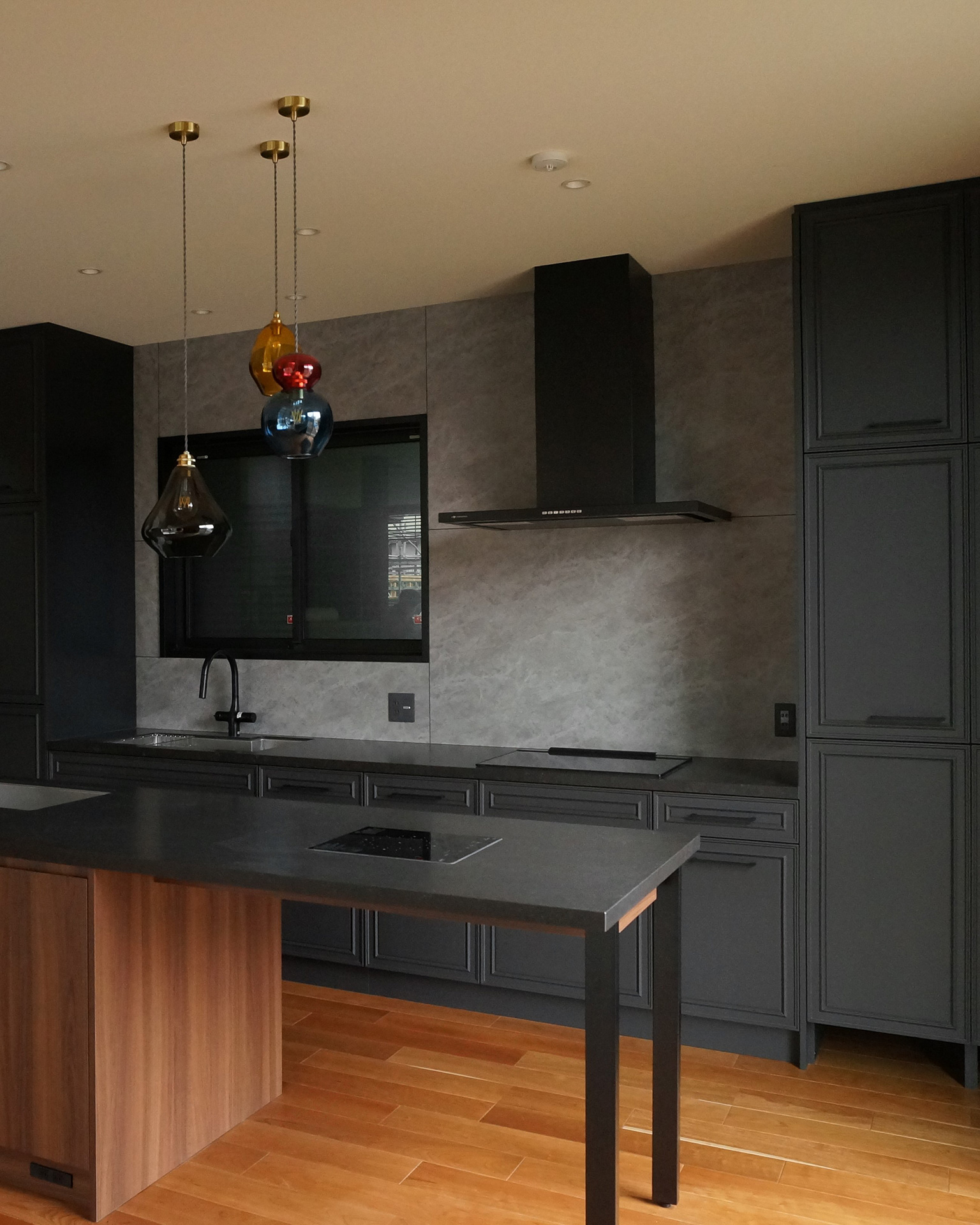 写真:クラシカルとモダンのミックススタイル