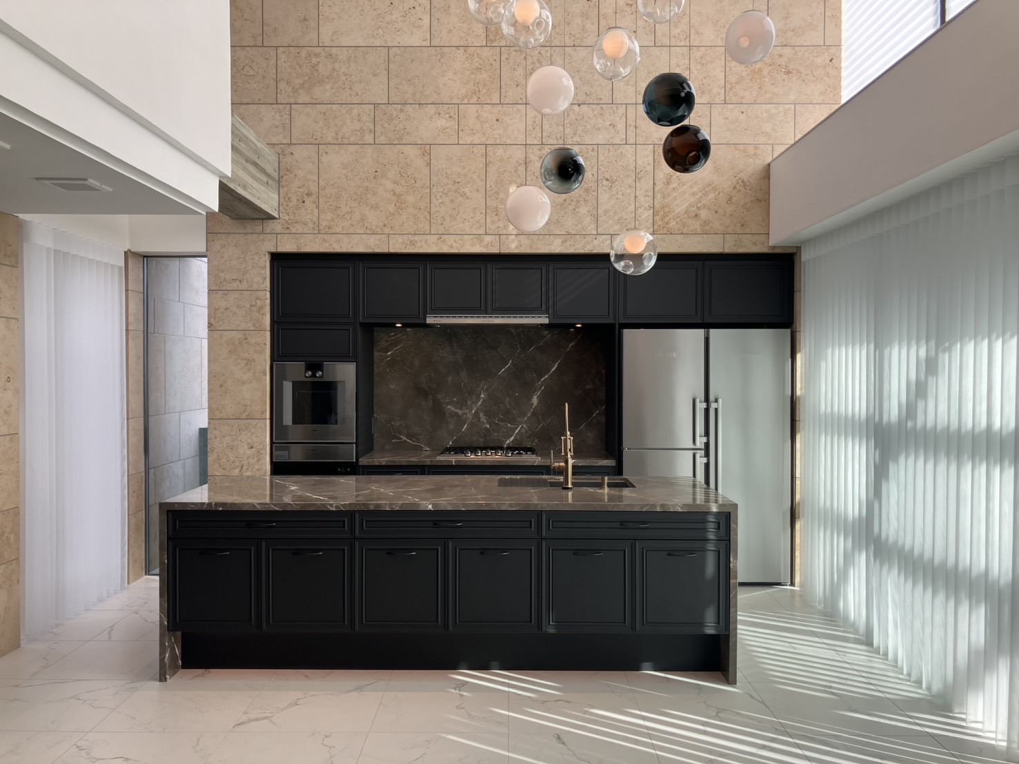 絵画のようなキッチン