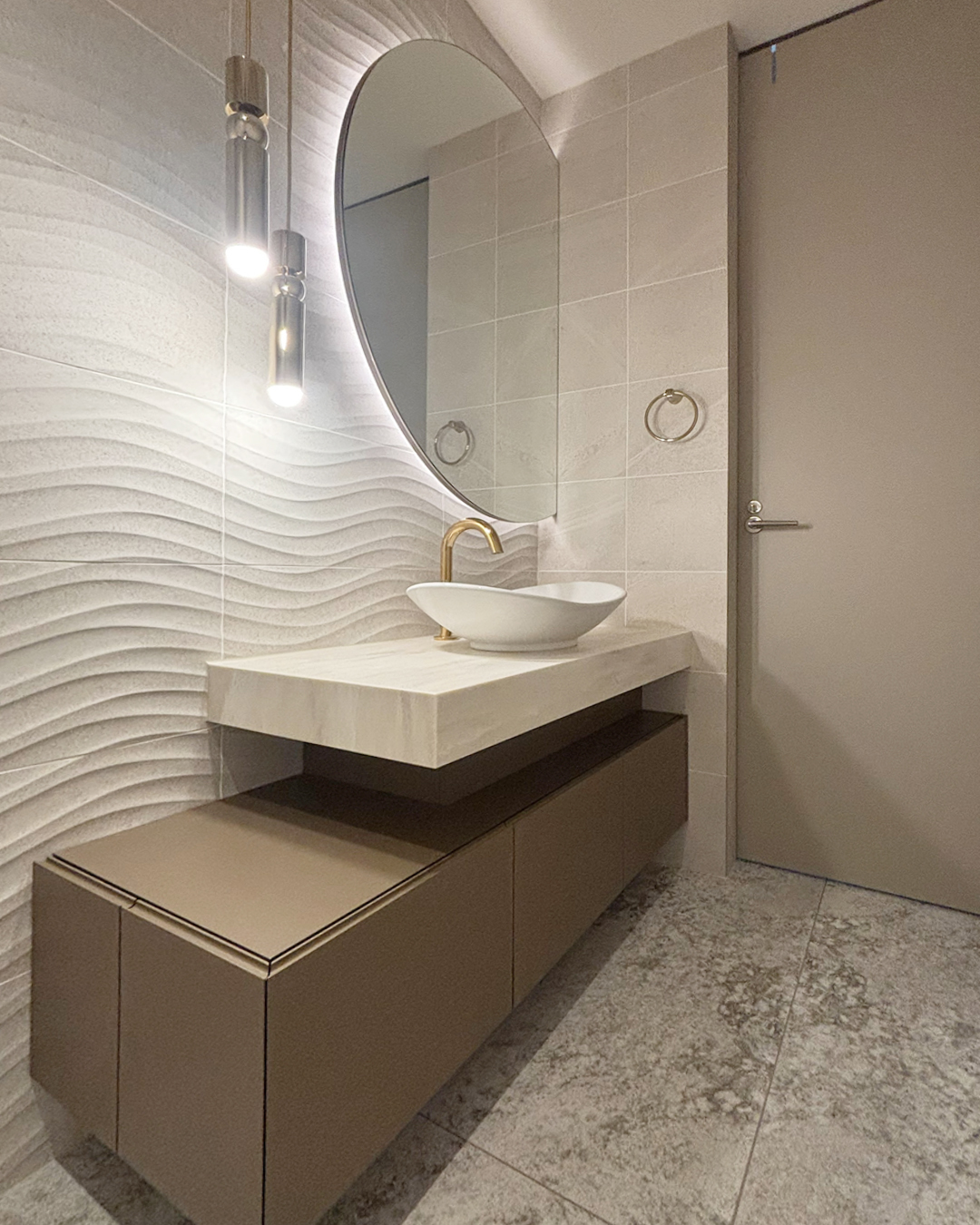 アーティスティックな洗面空間