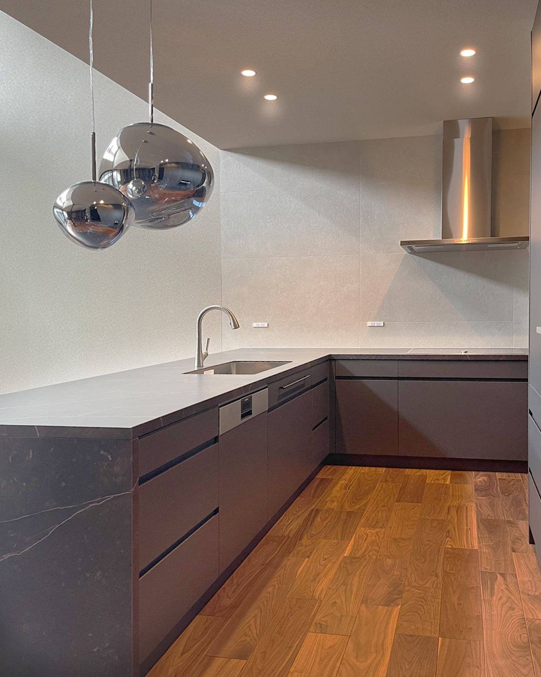 写真：豊かな質感のイタリアモダン