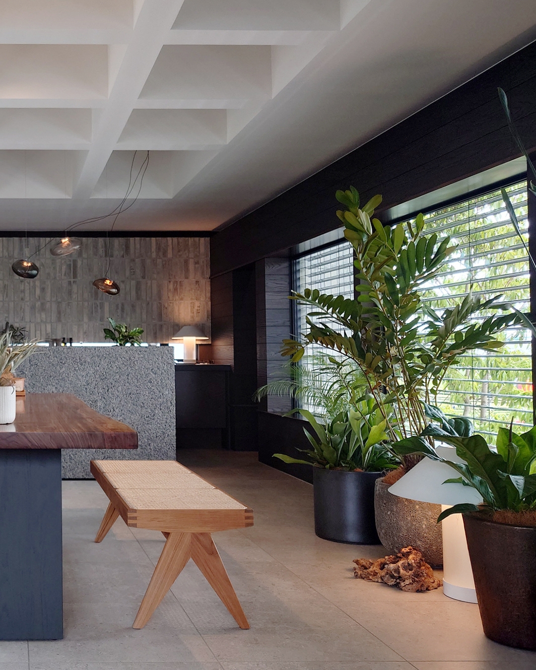 写真：日常が非日常になるリゾートスタイル