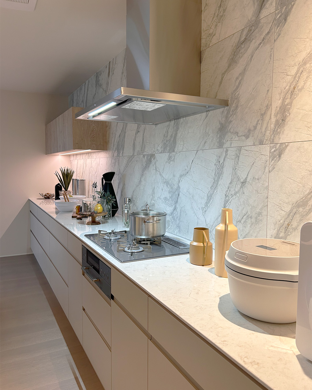 写真：温かな会話が生まれるキッチン