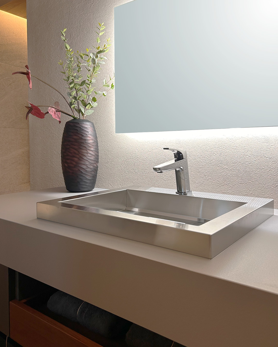 写真：心を癒すドレッサー洗面