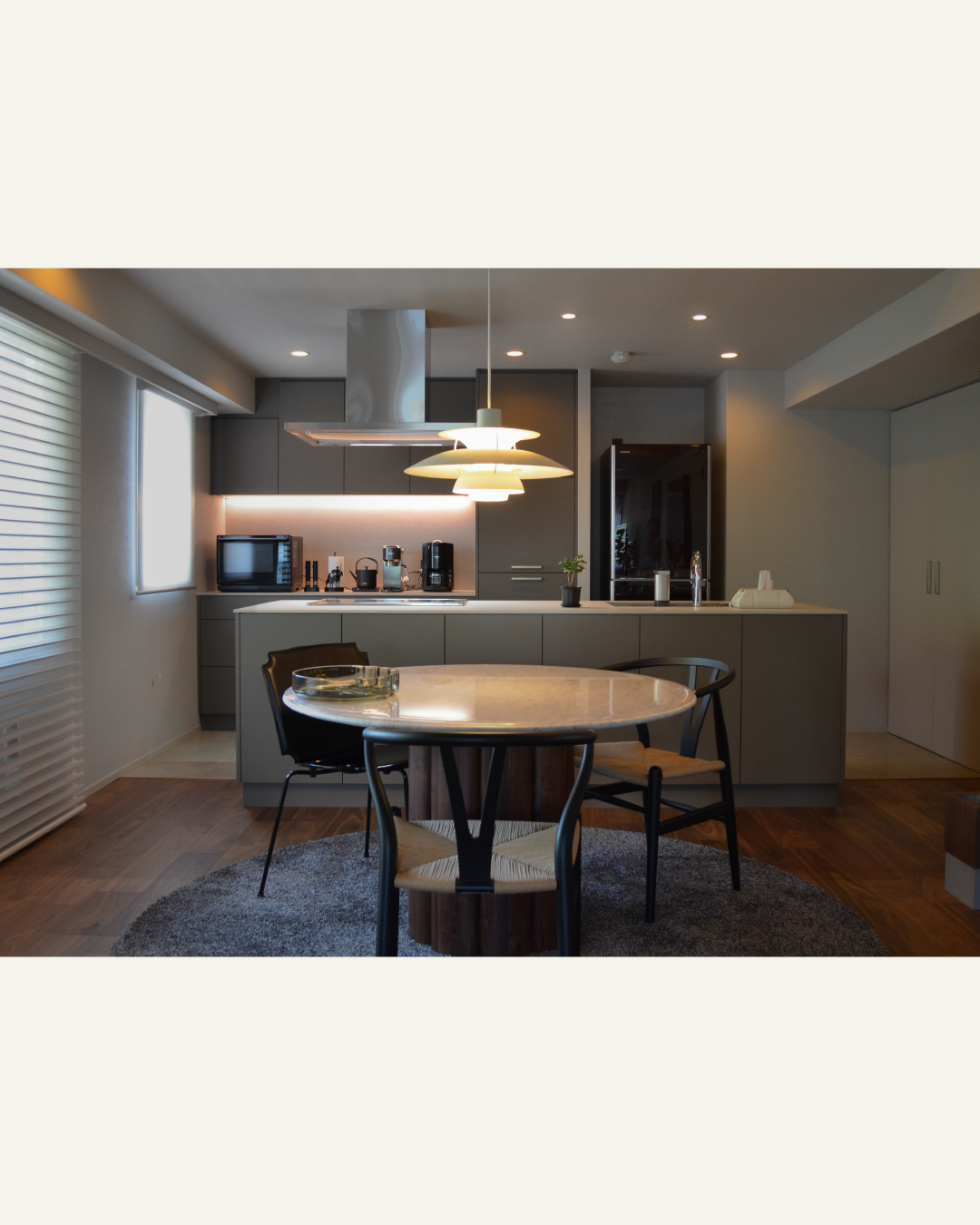 写真：温かな暮らしが広がるインテリア