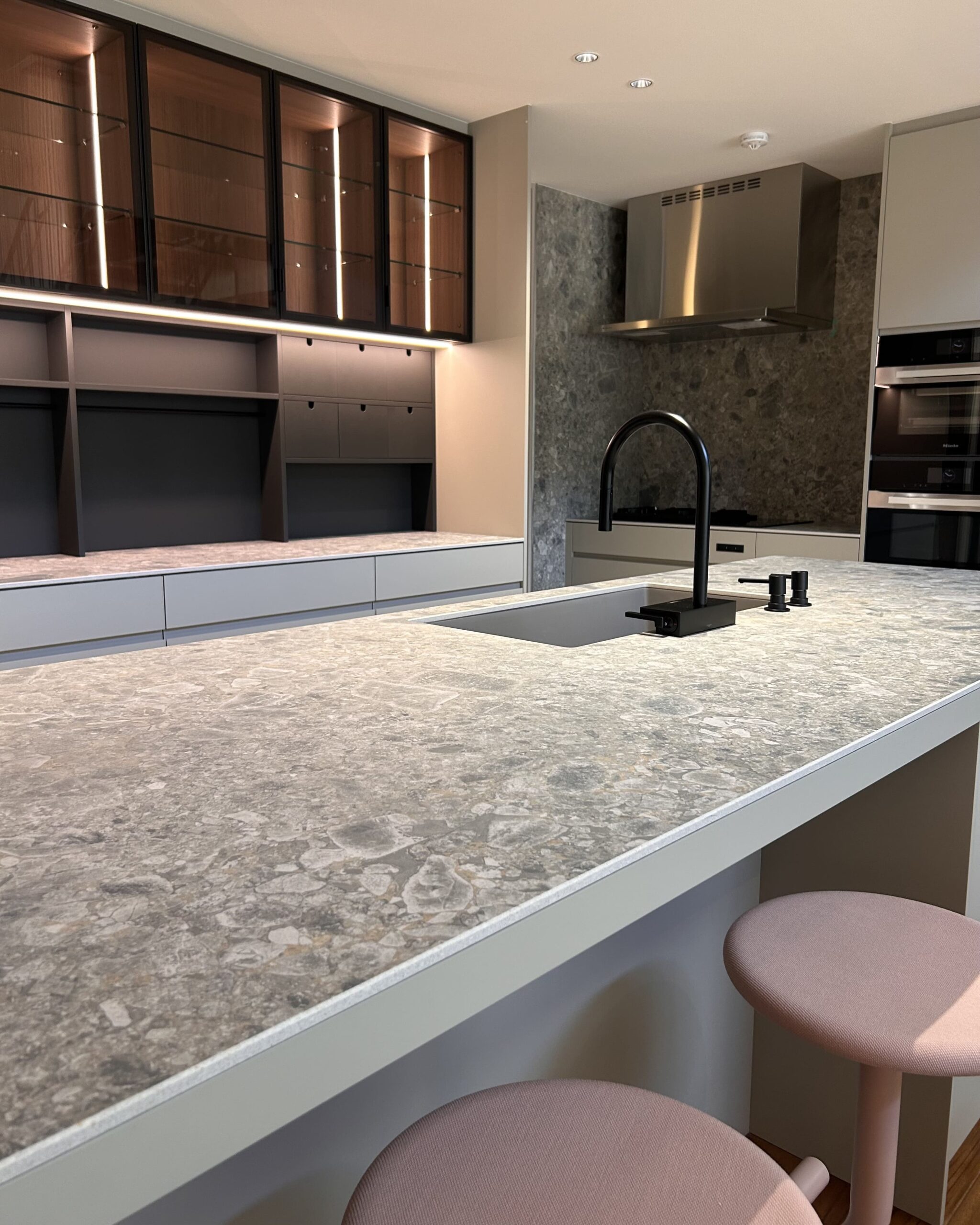 写真：上質な遊び心溢れるミックススタイル